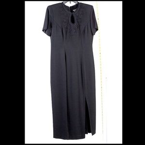 𝅺VINTAGE sz S/M LBD wiggle midi dress Dawn Joy black VTG embroidery keyhole vtg